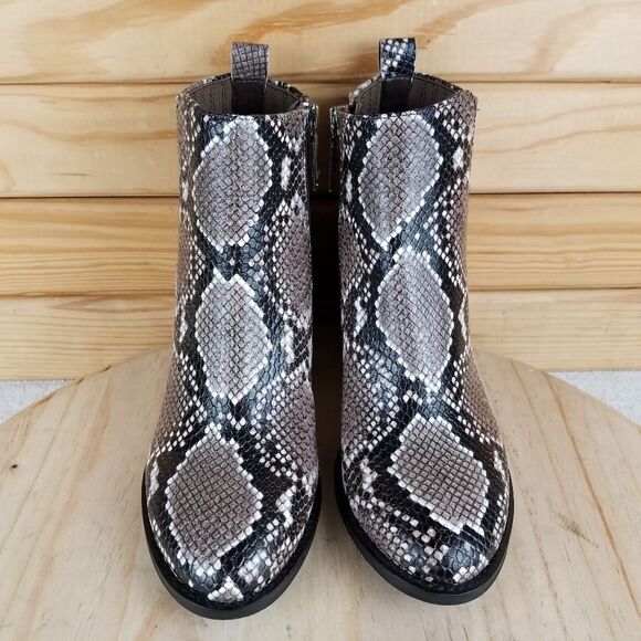 NWOT Blondo Waterproof Leather Booties Ankle Boots Snakeskin Pattern sz 6.5-7 - Picture 2 of 12